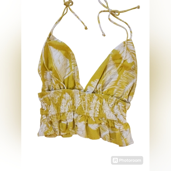 NWT Sim & Sam V-neck cotton crop.  Womens.  Size: Small - Picture 4 of 8